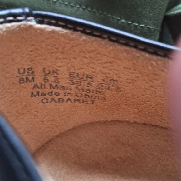 Naturalizer Women's Size 8 Black Leather Loafers - Picture 8 of 8